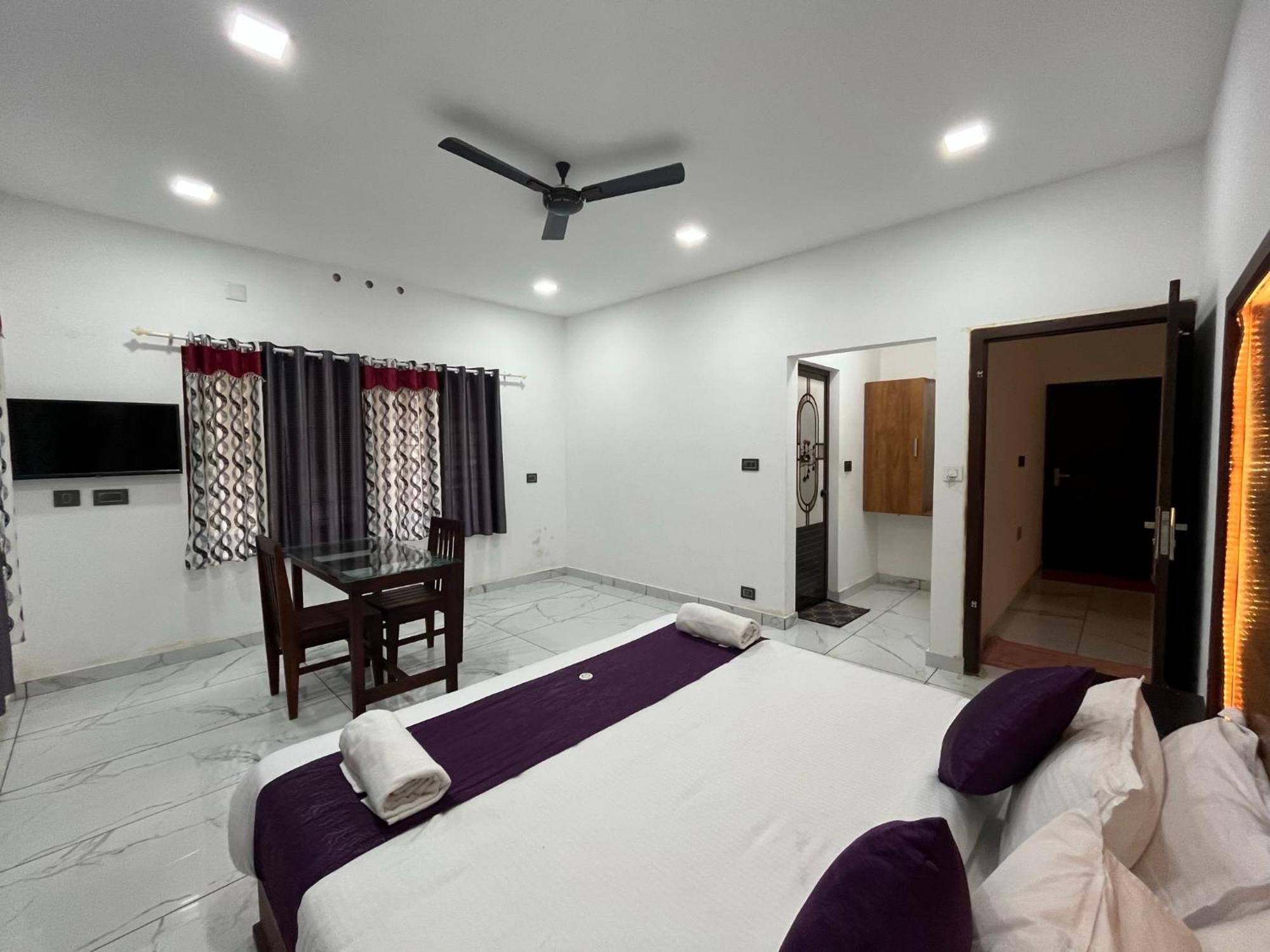 Mount Court Munnar Hotel Exterior photo